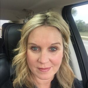 Meet your Posher, Kerri